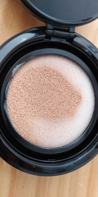 리하셀 아우라 쿠션 팩트 21호,23호 SPF50+ PA++++ — 5점을 준 리뷰어가 2019년 10월 올린 사용 사진