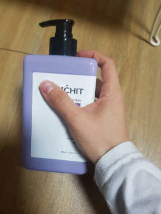 멈칫(MUMCHIT) 멜팅 바디로션 — 4.5점을 준 리뷰어가 2018년 12월 올린 사용 사진
