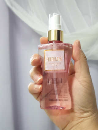 레드컨테이너 페로몬향 퍼퓸 바디미스트 80ml — 5점을 준 리뷰어가 2020년 2월 올린 사용 사진