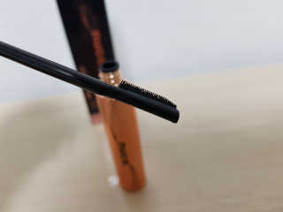 누카 nuca fix-me long and curl mascara — 4.83점을 준 리뷰어가 2018년 5월 올린 사용 사진