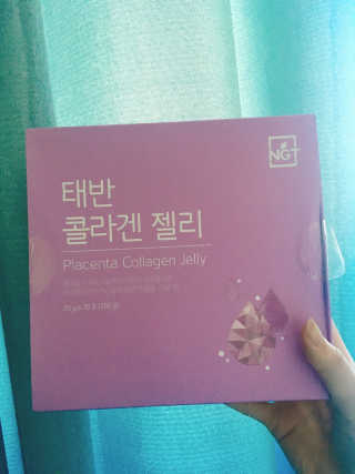 네츄럴굿띵스 태반 콜라겐 젤리 15포 — 4.67점을 준 리뷰어가 2018년 11월 올린 사용 사진