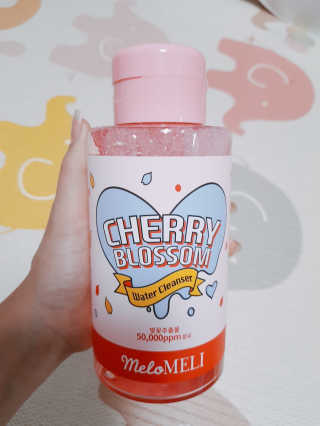 멜로멜리 체리블라썸 워터클렌저 대용량 500ml — 4.33점을 준 리뷰어가 2018년 7월 올린 사용 사진