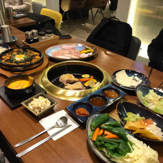 [닭익는마을 목동점] 전골세트2인 or 모듬구이세트2인 — 5점을 준 리뷰어가 2019년 12월 올린 사용 사진