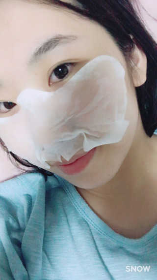 23years old 에어레이닉 포어 마스크 — 4점을 준 리뷰어가 2017년 5월 올린 사용 사진