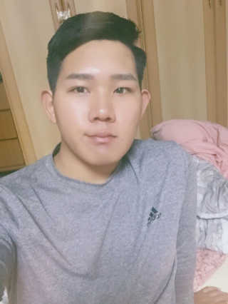 다슈코리아 다슈 오리지널 골드 포마드 — 5점을 준 리뷰어가 2017년 4월 올린 사용 사진