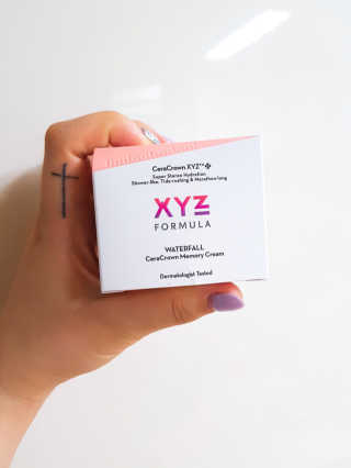 XYZ FORMULA 워터폴 라인 세라크라운 메모리 크림 — 3.83점을 준 리뷰어가 2018년 2월 올린 사용 사진
