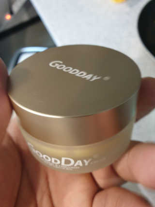 GoodDay Skincare GoodDay 강황 크림 — 3.5점을 준 리뷰어가 2019년 6월 올린 사용 사진