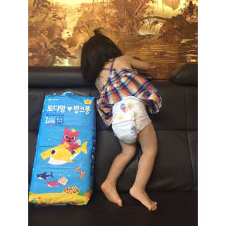 LG생활건강 토디앙 핑크퐁 밴드형 기저귀 — 5점을 준 리뷰어가 2017년 7월 올린 사용 사진