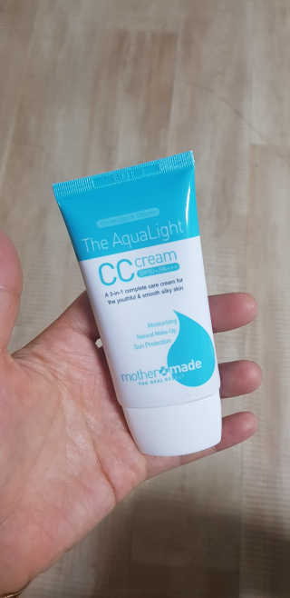마더메이드 더 아쿠아라이트 CC크림 SPF50+ PA+++ — 5점을 준 리뷰어가 2019년 10월 올린 사용 사진