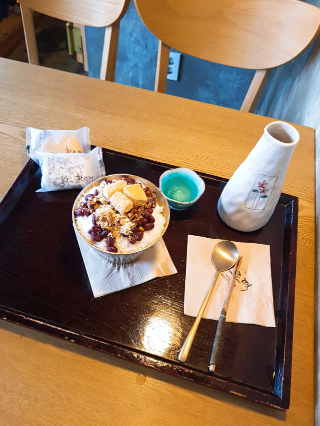 팥빙수+떡한팩 단팥죽+인절미구이전통음료2잔+떡한팩 리뷰 사진