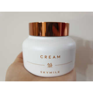 스카이밀크 SKYMILK 당나귀밀크 크림 — 4.5점을 준 리뷰어가 2019년 12월 올린 사용 사진