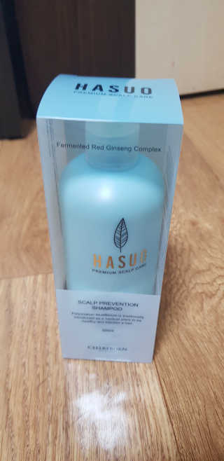 셀리본 하수오 내츄럴 프리벤션 탈모관리 샴푸 300ml — 4점을 준 리뷰어가 2019년 11월 올린 사용 사진