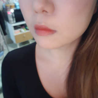 [블랙루즈] 에어 핏 벨벳 틴트3 택1+랜덤1 — 2점을 준 리뷰어가 2019년 3월 올린 사용 사진