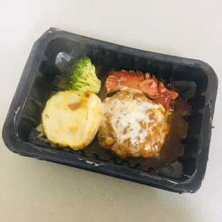 후쿠오카함바그 눈꽃치즈 데미그라스 함박스테이크 240g x3팩 — 5점을 준 리뷰어가 2019년 11월 올린 사용 사진