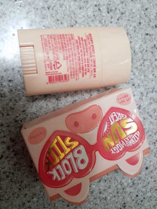 엘리자베카 밀키피기 선 그레이트 블록스틱 — 4점을 준 리뷰어가 2019년 4월 올린 사용 사진