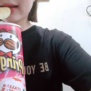 프링글스 브라질리안 BBQ, 이탈리안 PIZZA — 4.5점을 준 리뷰어가 2018년 5월 올린 사용 사진