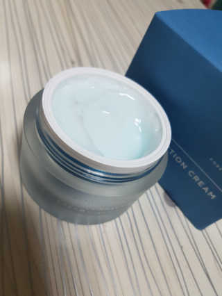 포렌코즈 아쿠아 커넥션 크림 — 4.5점을 준 리뷰어가 2017년 8월 올린 사용 사진
