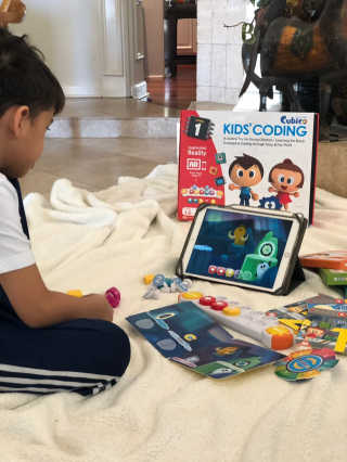 큐비코 Cubico 키즈 코딩 — 5점을 준 리뷰어가 2019년 1월 올린 사용 사진