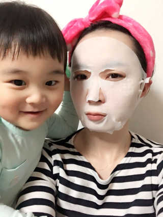 더메이런 듀얼 이펙트 스트레치 리프팅 마스크 — 3.5점을 준 리뷰어가 2017년 3월 올린 사용 사진