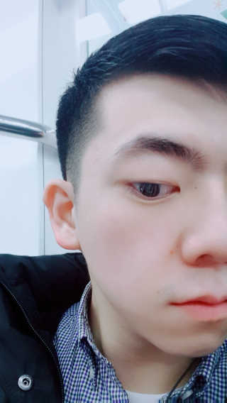 다슈코리아 다슈 클래식 타이거 레이지 수성 포마드 — 5점을 준 리뷰어가 2019년 2월 올린 사용 사진