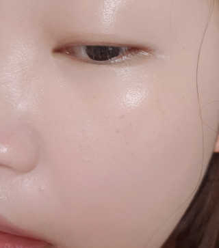 자빈드서울 윙크 파운데이션 팩트 — 5점을 준 리뷰어가 2019년 6월 올린 사용 사진