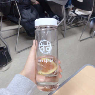 ㅎㅎ마이워터 과일워터팩+전용보틀_레몬파인애플 — 5점을 준 리뷰어가 2017년 12월 올린 사용 사진