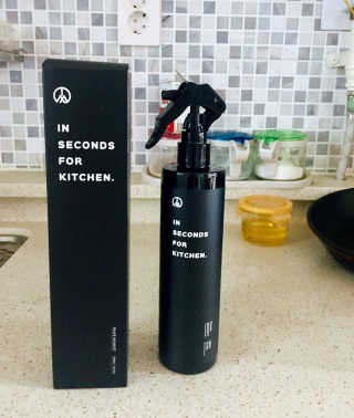 PEACE MOMENT 피스모먼트 인세컨즈포키친 320mL 천연살균소독제 — 4점을 준 리뷰어가 2018년 11월 올린 사용 사진