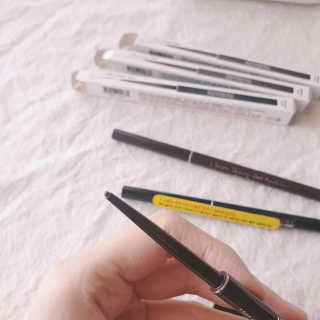 우드버리 1.5mm 스키니 젤 아이라이너 — 4.5점을 준 리뷰어가 2019년 5월 올린 사용 사진