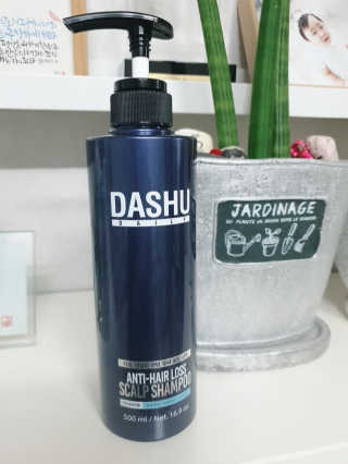 다슈코리아 다슈 데일리 단백질 한방 두피 골드 샴푸 500ml — 5점을 준 리뷰어가 2019년 12월 올린 사용 사진
