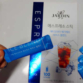 (주)쟈뎅 [쟈뎅] 에스프레소스틱 아이스블렌드 — 5점을 준 리뷰어가 2019년 5월 올린 사용 사진