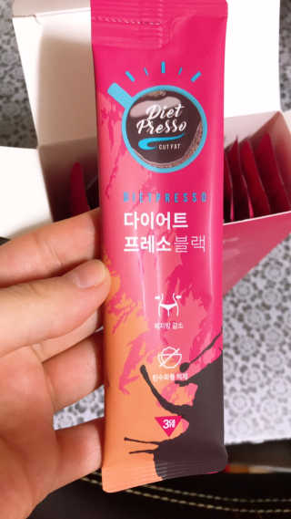 프리미엄 다이어트커피,  쓰리케어 다이어트프레소 — 5점을 준 리뷰어가 2019년 2월 올린 사용 사진