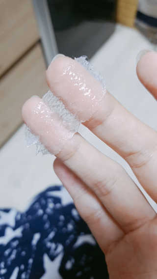 메디타임 멜라반 더마 토닝 씬젤 — 4.5점을 준 리뷰어가 2019년 4월 올린 사용 사진