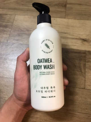 (주)에네스티 내추럴 촉촉  오트밀 바디워시 500ml — 4.5점을 준 리뷰어가 2020년 3월 올린 사용 사진