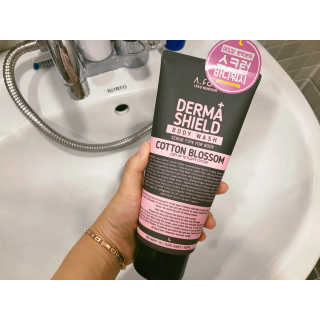 어파티 더마실드 바디워시 코튼블러썸 300ml — 4.83점을 준 리뷰어가 2018년 7월 올린 사용 사진