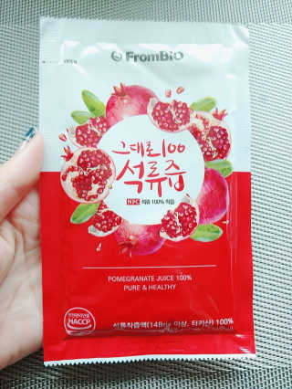 프롬바이오 오직 석류만 [그대로100 석류즙] 하루 1포로 건강하게 — 5점을 준 리뷰어가 2019년 10월 올린 사용 사진