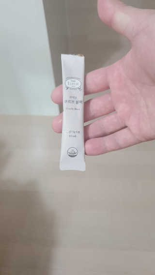 [하우투잇] 뤼에르 쿠르브 블랙 10ml x 30포 총 300ml — 5점을 준 리뷰어가 2020년 3월 올린 사용 사진