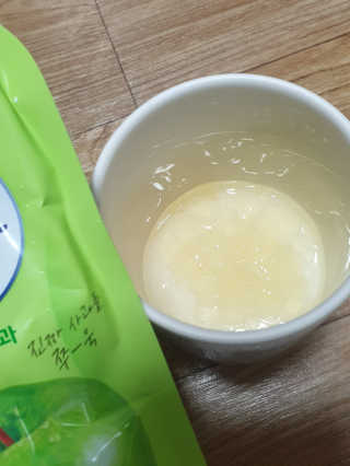 데르뜨 떠먹는 과일 3종, 짜먹는 과일 2종 총 10개 체험 — 3점을 준 리뷰어가 2020년 3월 올린 사용 사진