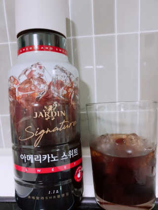 (주)쟈뎅 쟈뎅 시그니처 아메리카노 1.1L — 5점을 준 리뷰어가 2018년 8월 올린 사용 사진