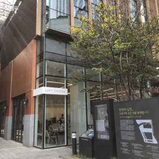 루프트커피명동점 [루프트커피 광화문점]아메리카노+아인슈페너+앙버터 — 4점을 준 리뷰어가 2019년 7월 올린 사용 사진