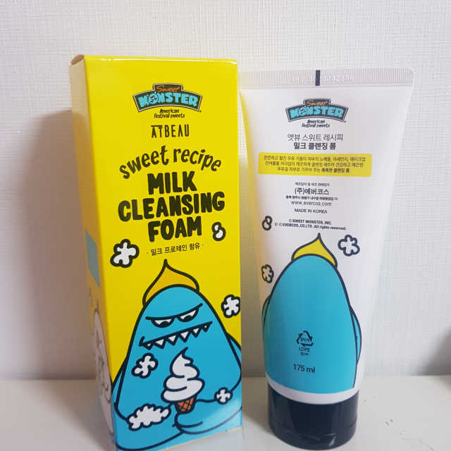 엣뷰 스위트 레시피 밀크 클렌징 폼 리뷰 사진