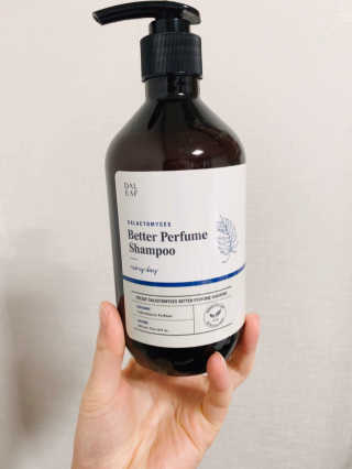 달리프 베러 퍼퓸 샴푸 1000ml 레이니데이 or 일랑로즈 — 5점을 준 리뷰어가 2020년 2월 올린 사용 사진