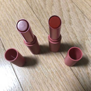 [블랙루즈] 로즈 벨벳 립스틱 택1+랜덤1 — 4점을 준 리뷰어가 2019년 1월 올린 사용 사진