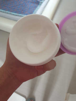 지고트 비타솔루션12 브라이트닝 앰플 크림 100ml — 5점을 준 리뷰어가 2019년 8월 올린 사용 사진