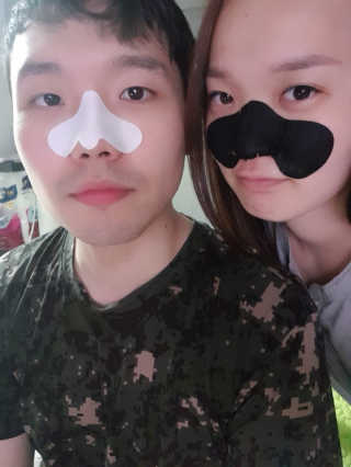 미팩토리 3단 돼지코팩 1box + 3단 흑돼지코팩 1box — 5점을 준 리뷰어가 2019년 7월 올린 사용 사진