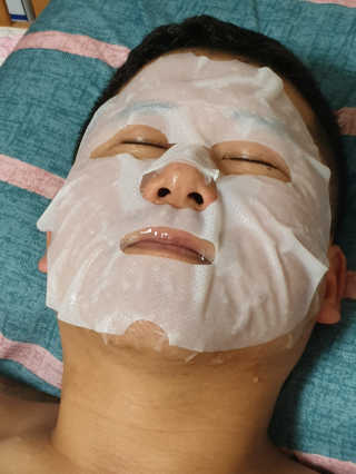 웰더마 사파이어 콜라겐 임팩트 에센셜 마스크 — 5점을 준 리뷰어가 2019년 7월 올린 사용 사진