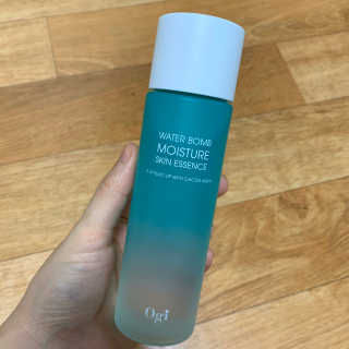 오지아이 워터 밤 모이스처 스킨 에센스 180ml — 5점을 준 리뷰어가 2020년 1월 올린 사용 사진