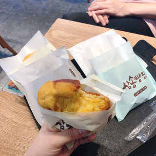삼송빵집 부천점 [삼송빵집 부천역사점]삼송빵집 특별세트 — 5점을 준 리뷰어가 2019년 8월 올린 사용 사진