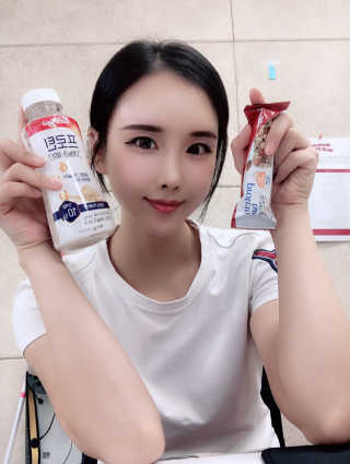켈로그 프로틴바 멀티팩+프로틴 그래놀라 쉐이크 2종 — 5점을 준 리뷰어가 2020년 1월 올린 사용 사진