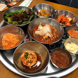 [동네맛집족발] 4개 족발 중 택1 — 4점을 준 리뷰어가 2019년 12월 올린 사용 사진