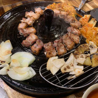[화덕고깃간 마곡발산점] 화덕삼겹살2인분 — 5점을 준 리뷰어가 2019년 5월 올린 사용 사진